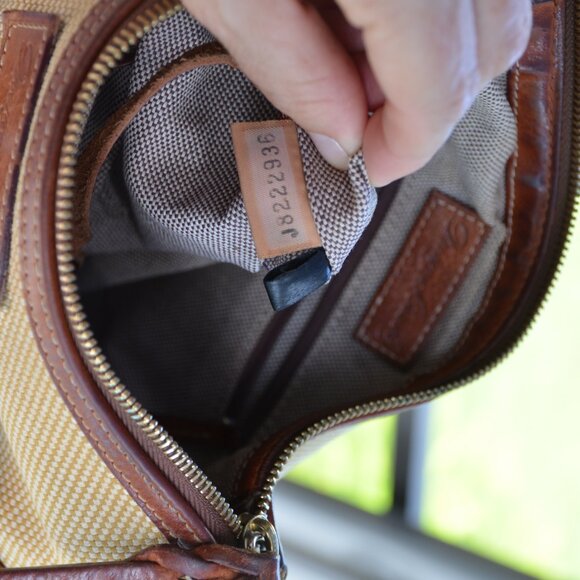 Dooney & Bourke Crossbody Small Lucy Canvas Woven & Leather Shoulder Bag - Picture 3 of 11